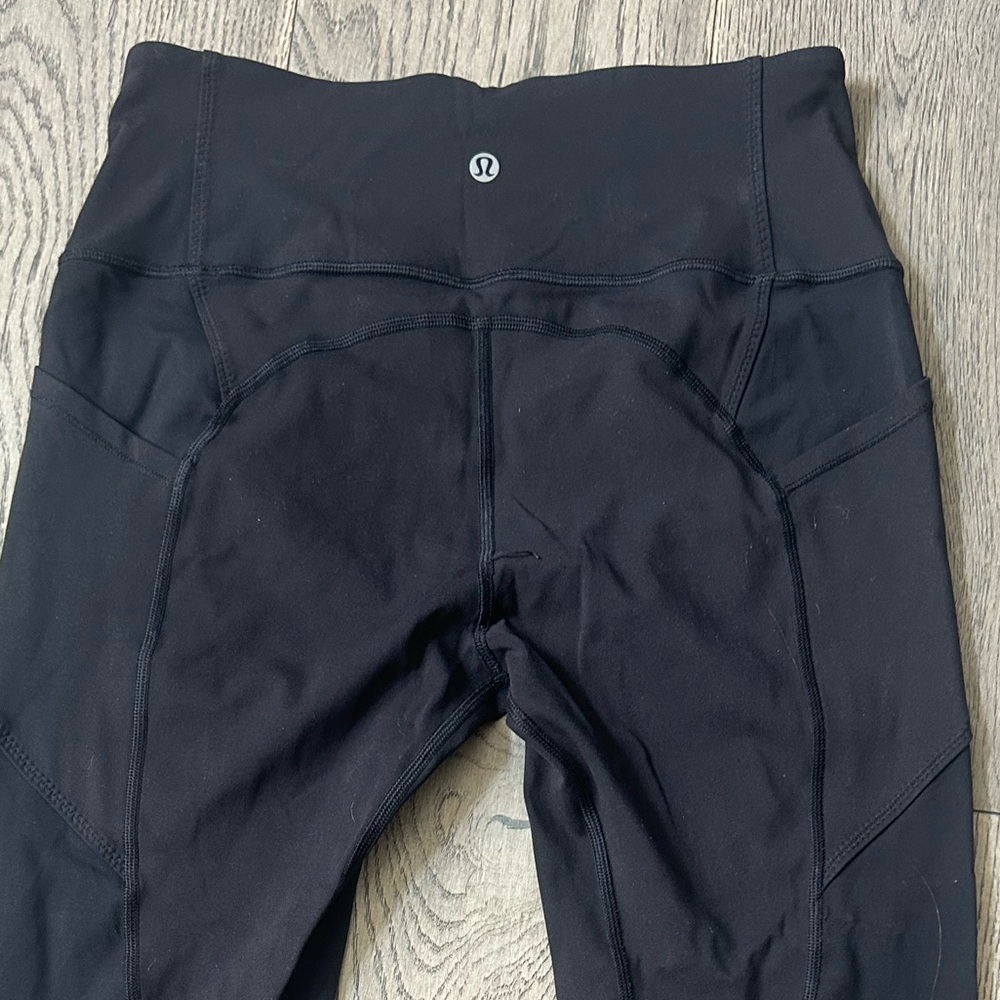 Lululemon crop leggings